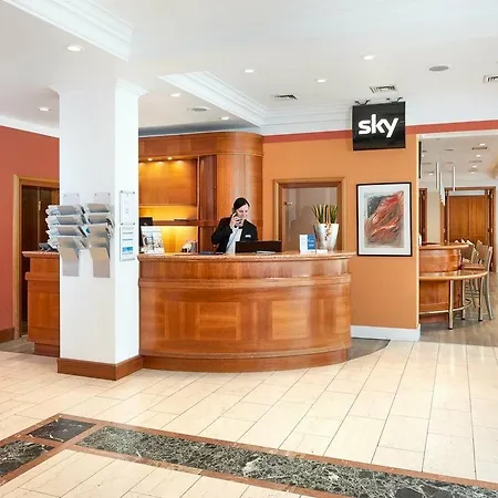 Western Centre Hotel 4*